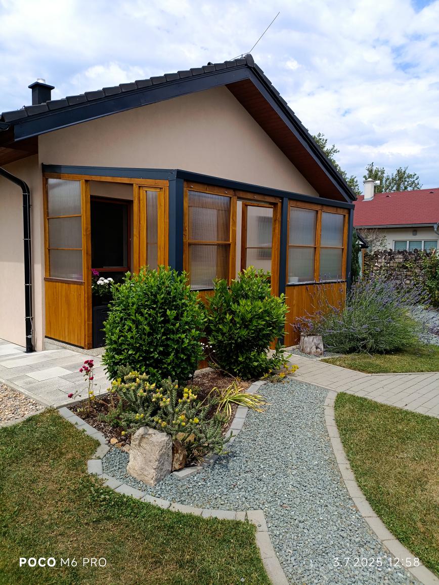 Ekonomické stavby - reference